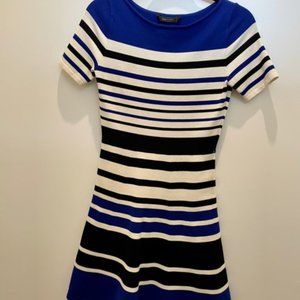 BCBG cute short sleeved stripped dress - size XS